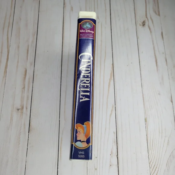 Disney Cinderella VHS Tape Masterpiece Edition - Picture 2 of 6